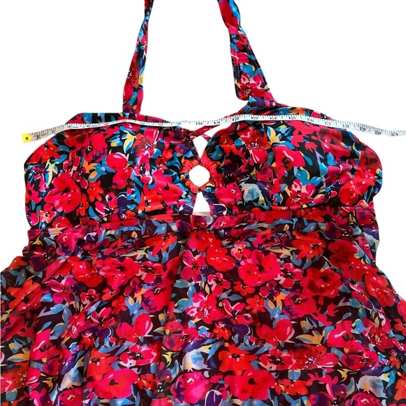 Plus-size Halter One Piece Swimsuit Dress Vibrant Red Floral Pattern Sz 4X = 20W - Picture 9 of 12